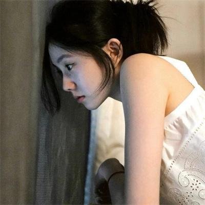 以遇刺为生的女人